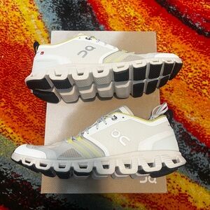 ON Cloud Running Cloud X Shift / Vapor - Acacia / Size 9.5M in Women